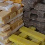 حساب كمية الماء في صناعة الصابون الصلب بالطريقة الباردة حساب كمية الماء في صناعة الصابون الصلب بالطريقة الباردة